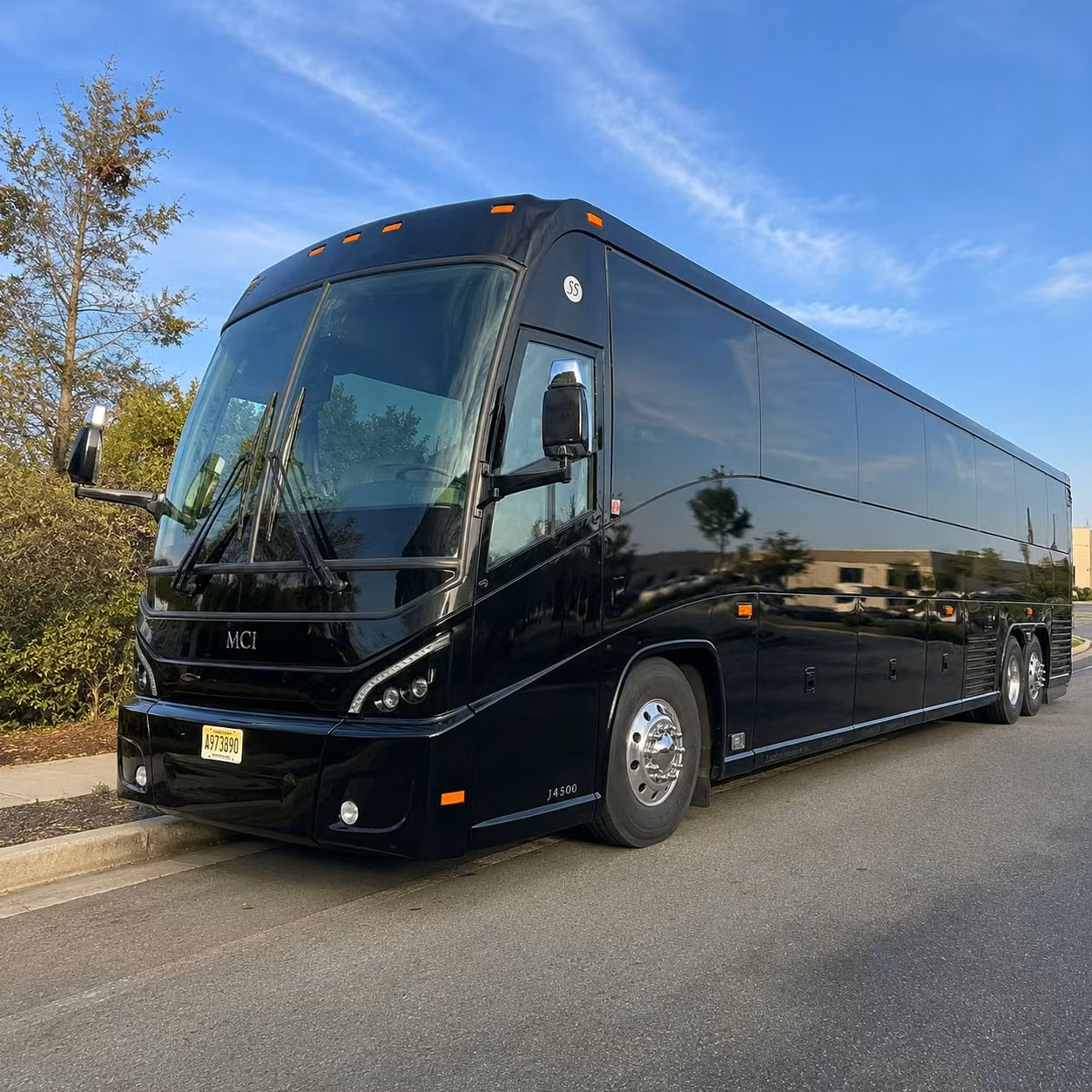 choose coachbusalpharetta com for long distance transportation in alpharetta and never settle for one fleet again
