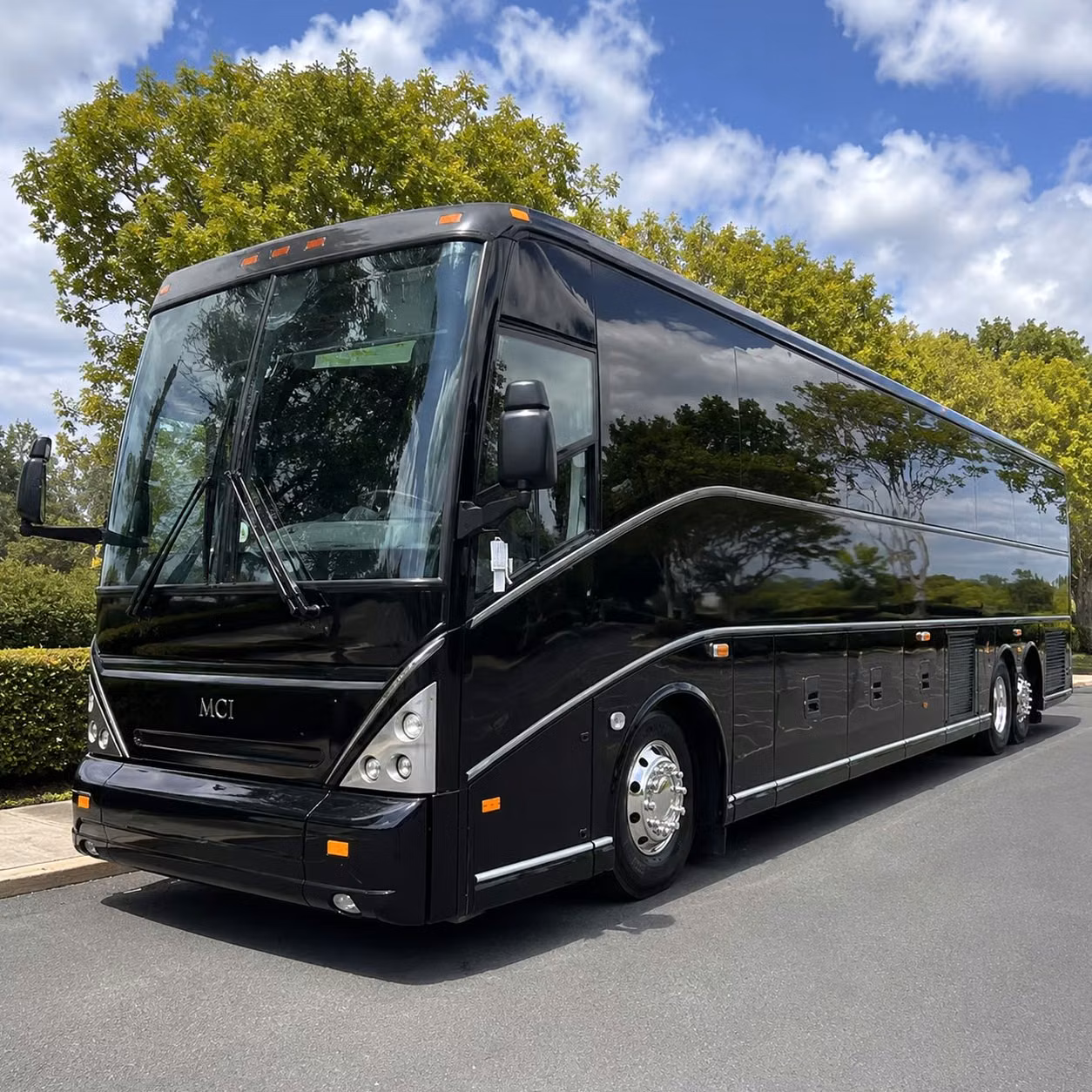 long distance corporate bus rentals from alpharetta to atlanta and beyond