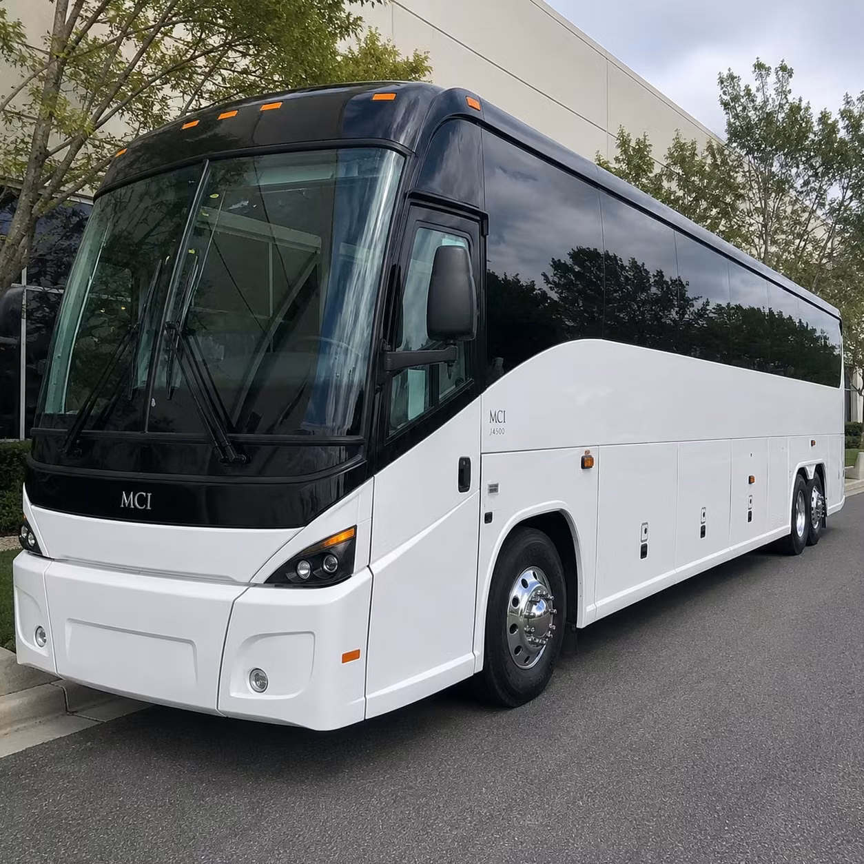 shuttle transportation for alpharetta s technology and government corridor