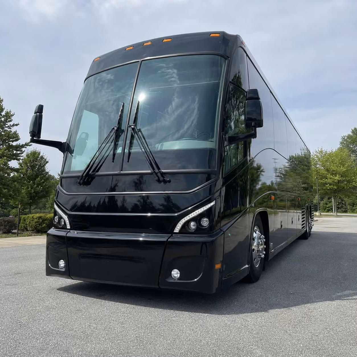 that s why alpharetta sports teams and fan groups trust charter buses for away trips